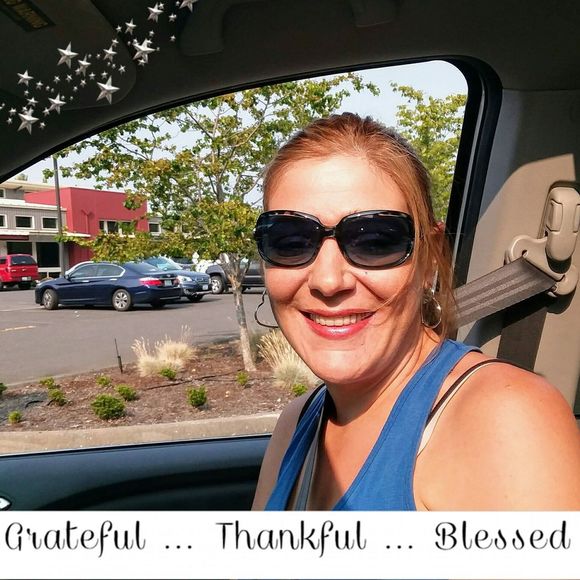 Meet your Posher, Lisa - Picture 1 of 1